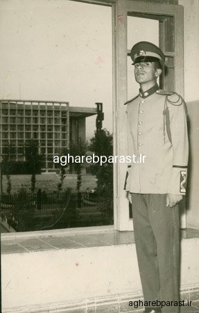 شهید اقارب پرست در دانشکده افسری