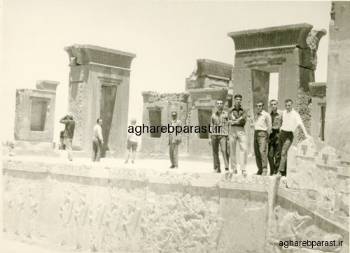 در تخت جمشید