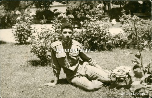 در باغ ناظمیه دانشکده افسری