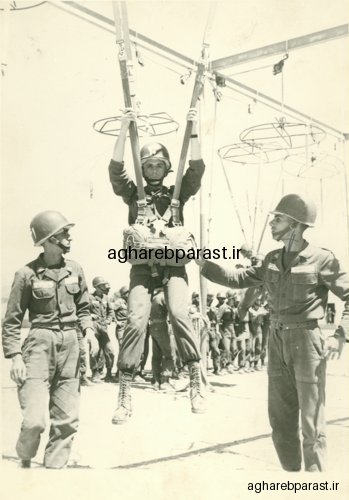 حسن اقارب پرست در دوره چتربازی